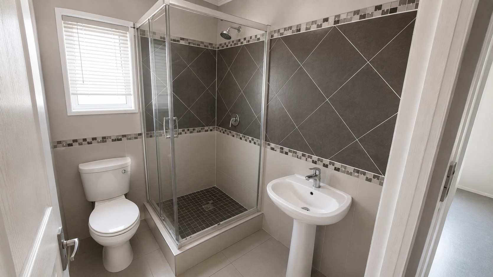 2.5 Bedroom flat For Sale in Bluff, Durban, KwaZulu Natal