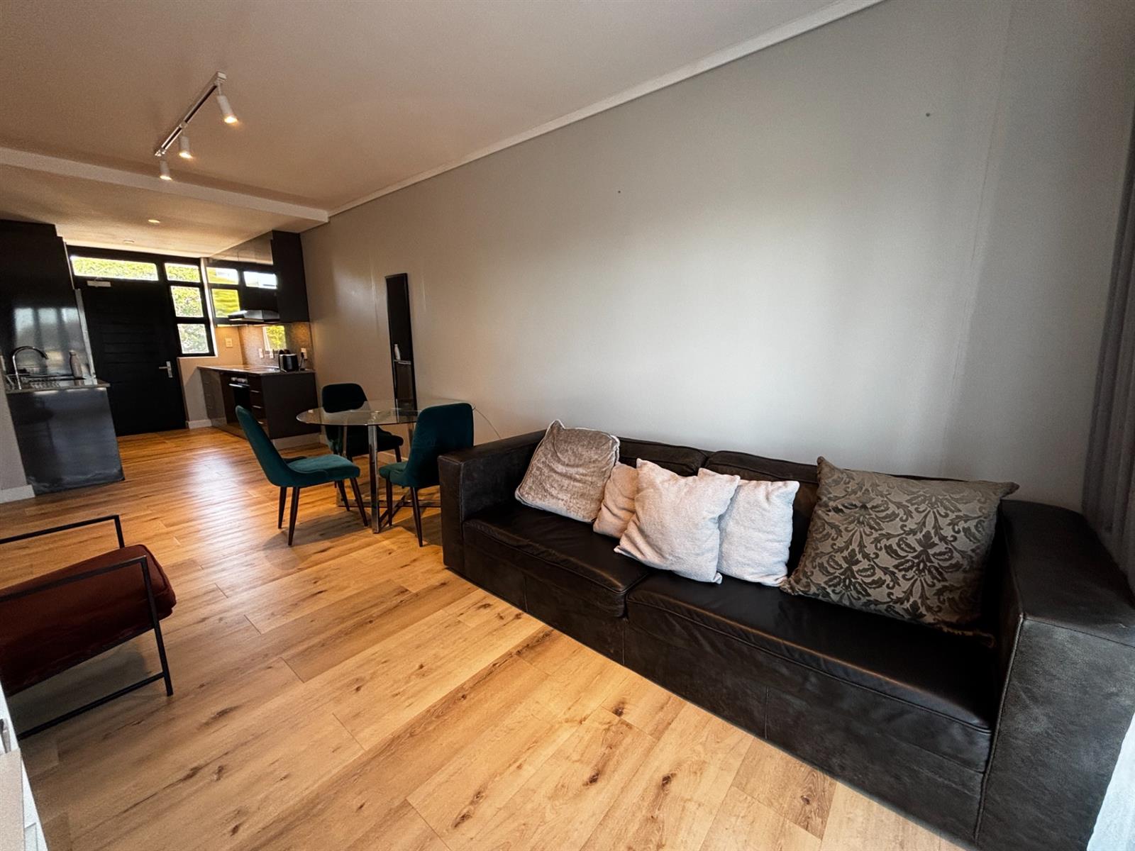 Apartment for sale in Milnerton Central, Milnerton, Burmeister on Park (4th floor), Burmeister on Park, 9 Burmeister Circle, Milnerton Central, Milnerton, Western Cape, 55 m²