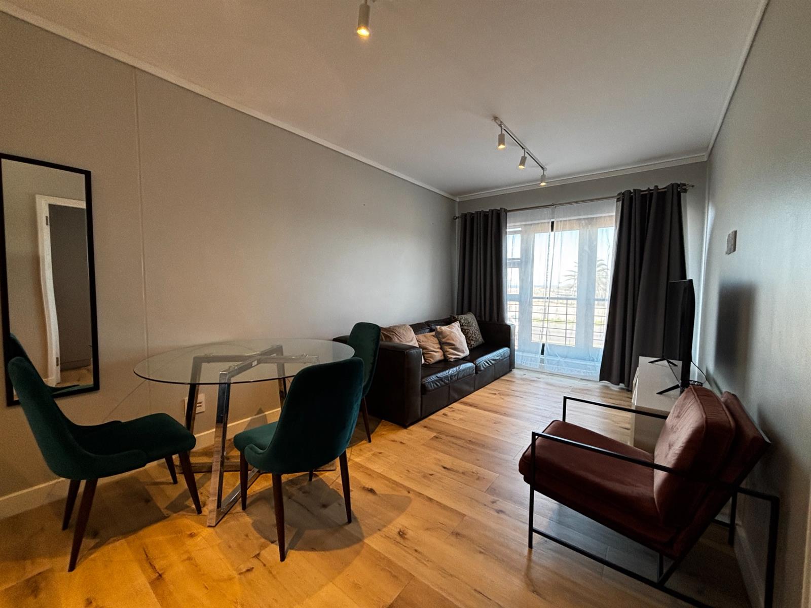 Apartment for sale in Milnerton Central, Milnerton, Burmeister on Park (4th floor), Burmeister on Park, 9 Burmeister Circle, Milnerton Central, Milnerton, Western Cape, 55 m²