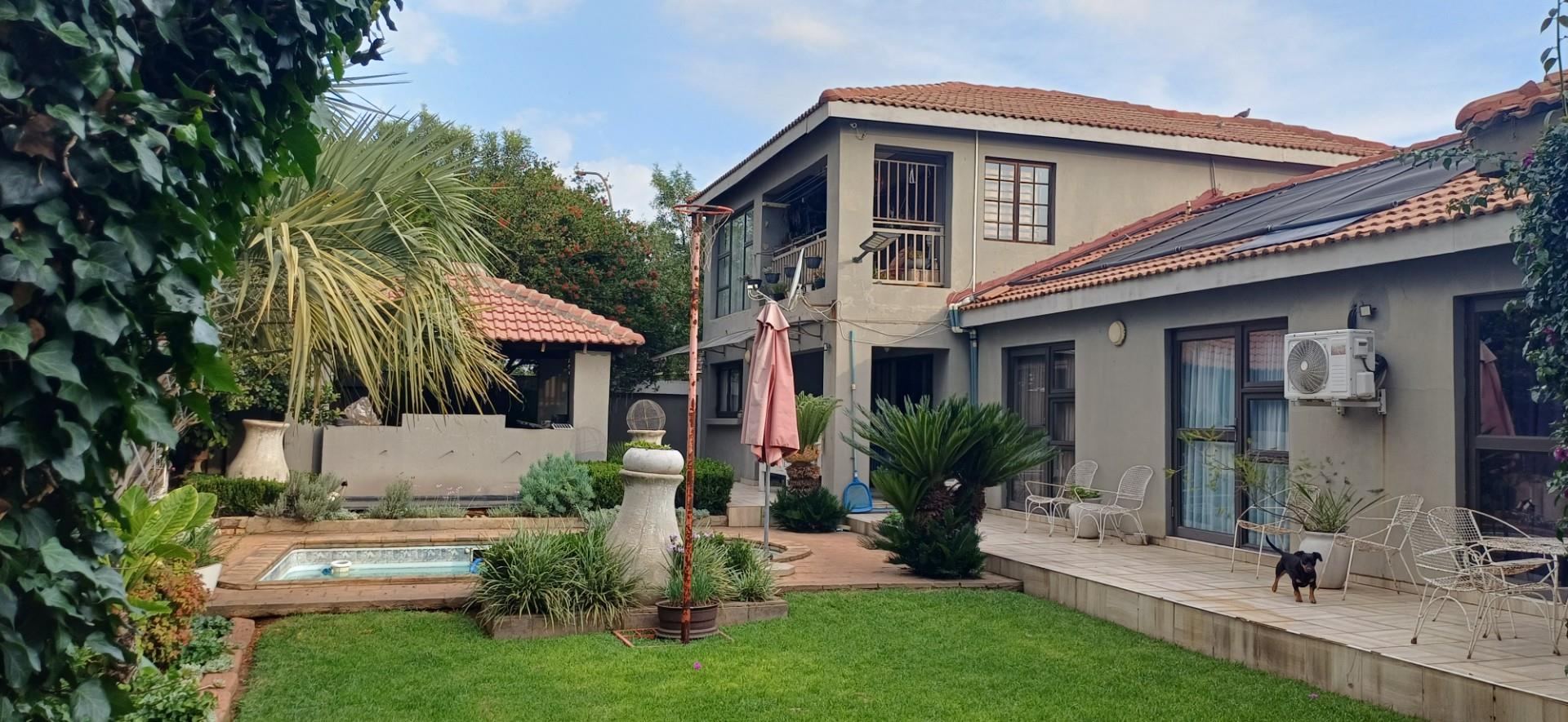 Premium 5-Bedroom Modern Home with Flatlet, Pool and Luxury Finishes A Rare Find in Kriel