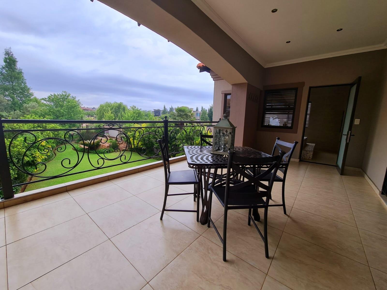 Timeless Elegance in Tuscany Estate - Luxury Living with Space, Comfort, and Sustainability