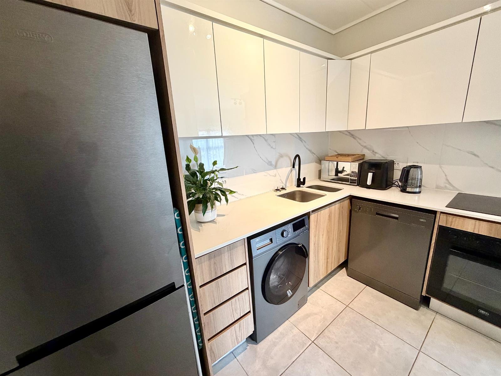 Modern 1 Bedroom, 1 Bathroom First Floor Apartment with Small Balcony