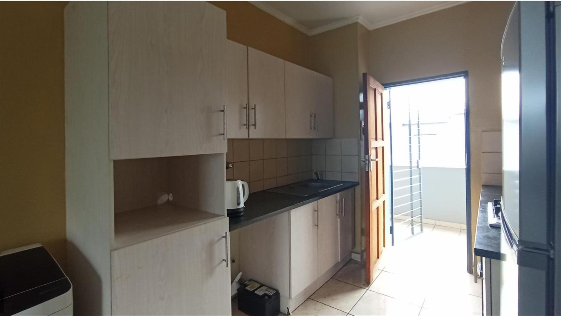 2-Bedroom Ground Floor Apartment for Sale in Noordwyk