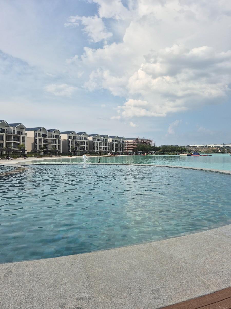 Apartment for sale in Waterfall, Midrand, 47 m²