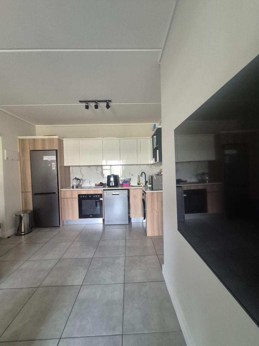 Stylish 1-Bedroom Apartment in Munyaka, - Ideal Investment opportunity - No transfer duty