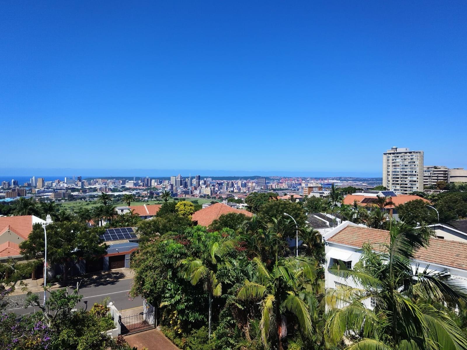 Apartment To Rent in Essenwood, Durban, KwaZulu Natal