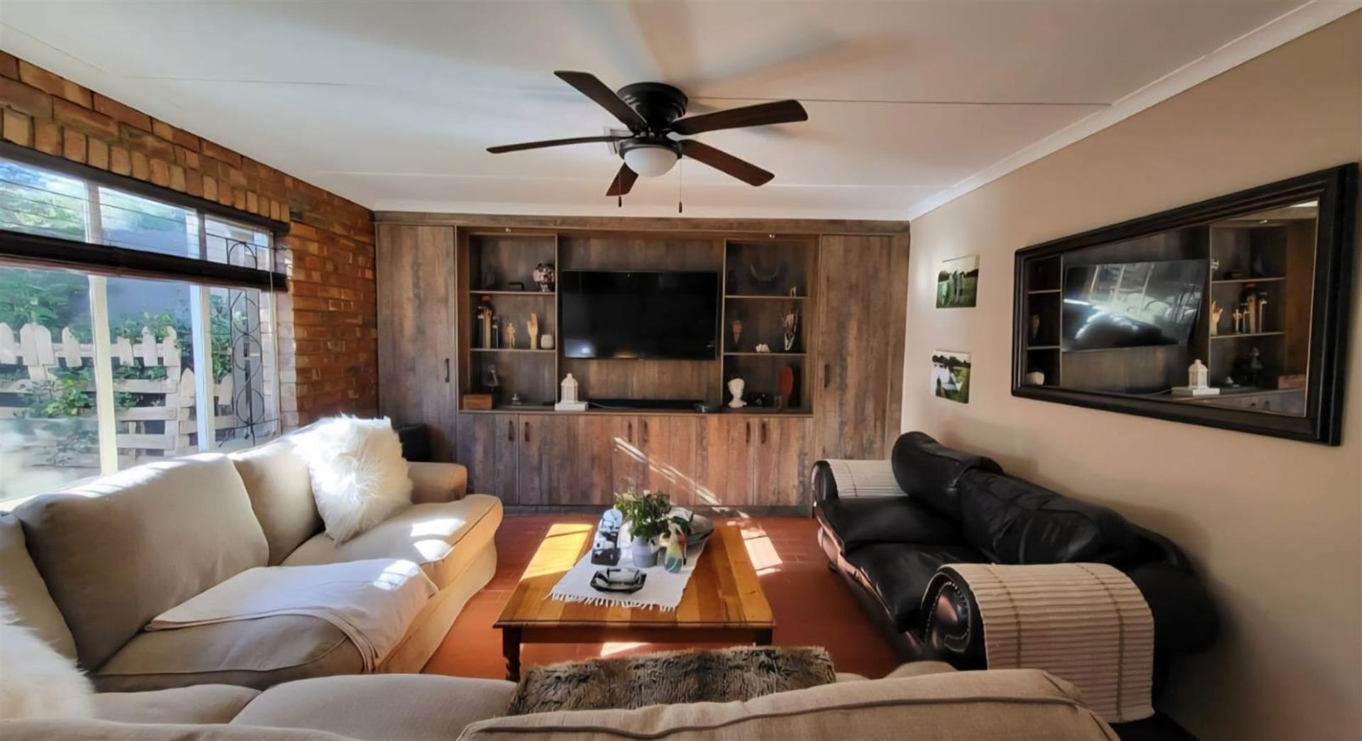 Your Lovely Family Home in Southridge