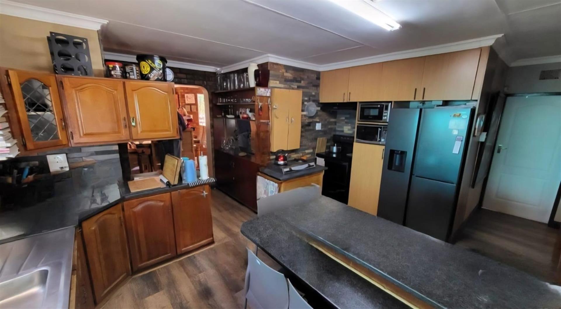 Your Lovely Family Home in Southridge