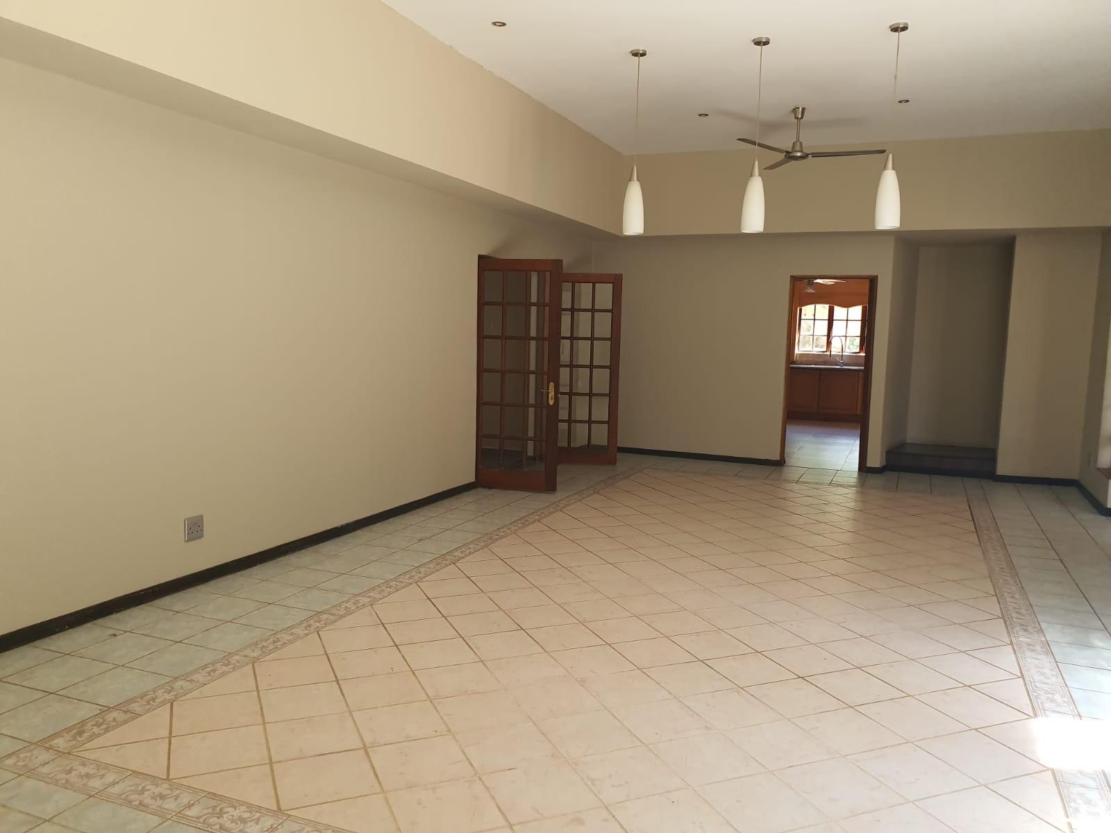 4 bedroom home in Steiltes, Nelspruit