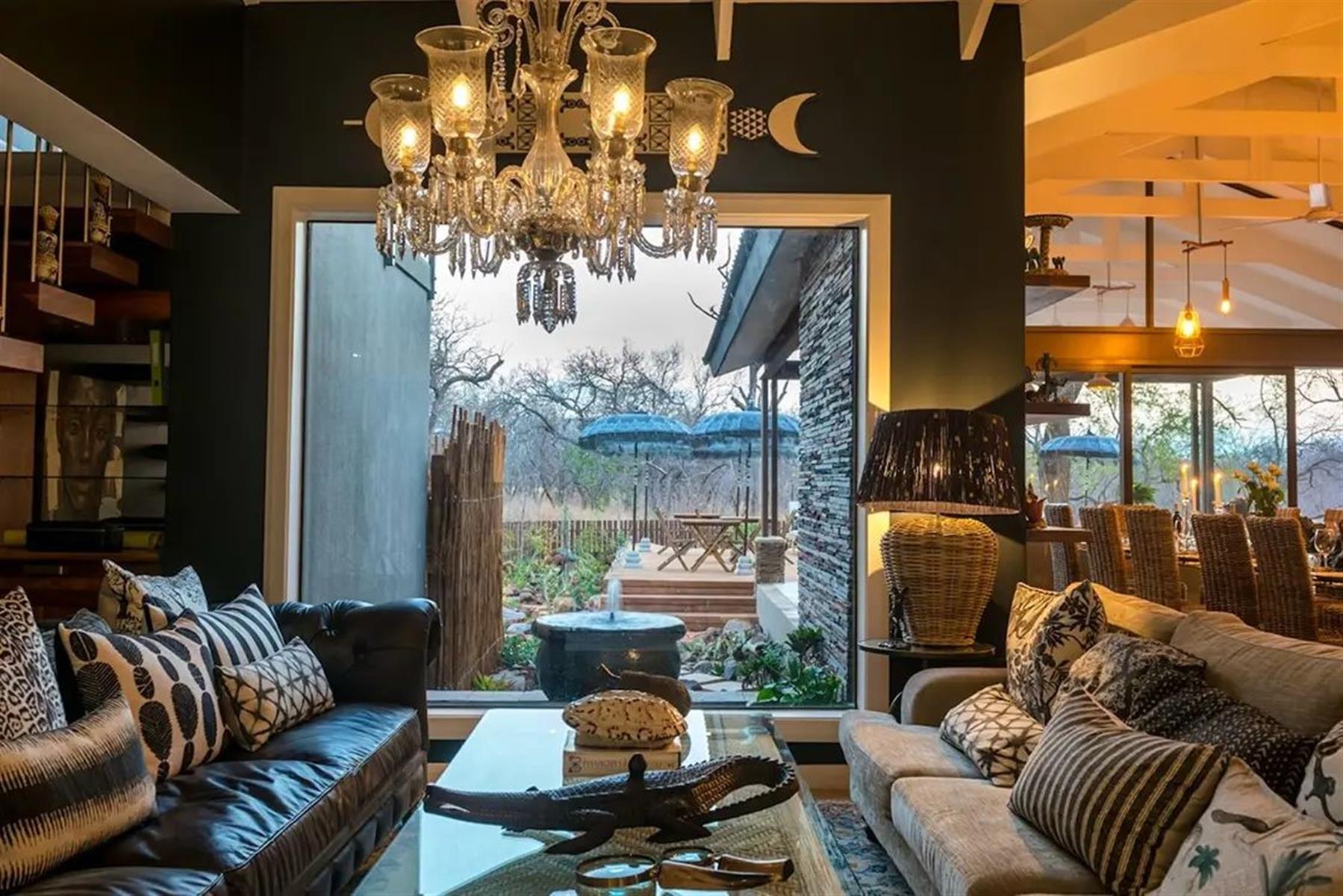 Luxury 7 Bedroom Safari Home or Boutique Lodge | Hoedspruit Wildlife Estate
