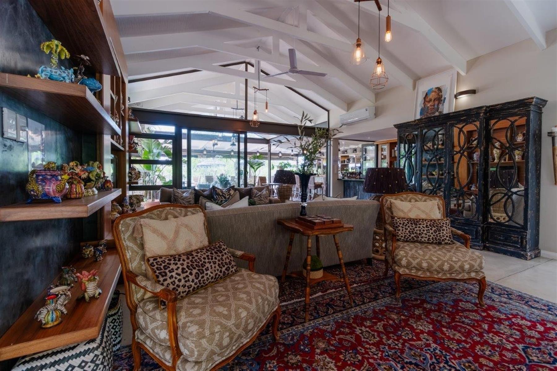 Luxury 7 Bedroom Safari Home or Boutique Lodge | Hoedspruit Wildlife Estate