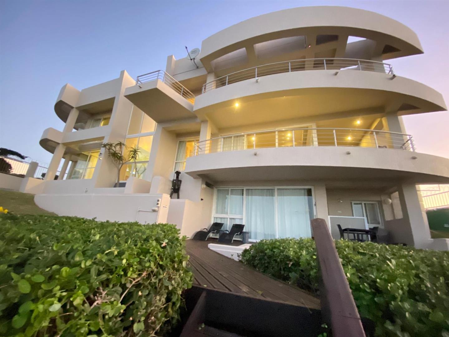 House For Sale in Jeffreys Bay