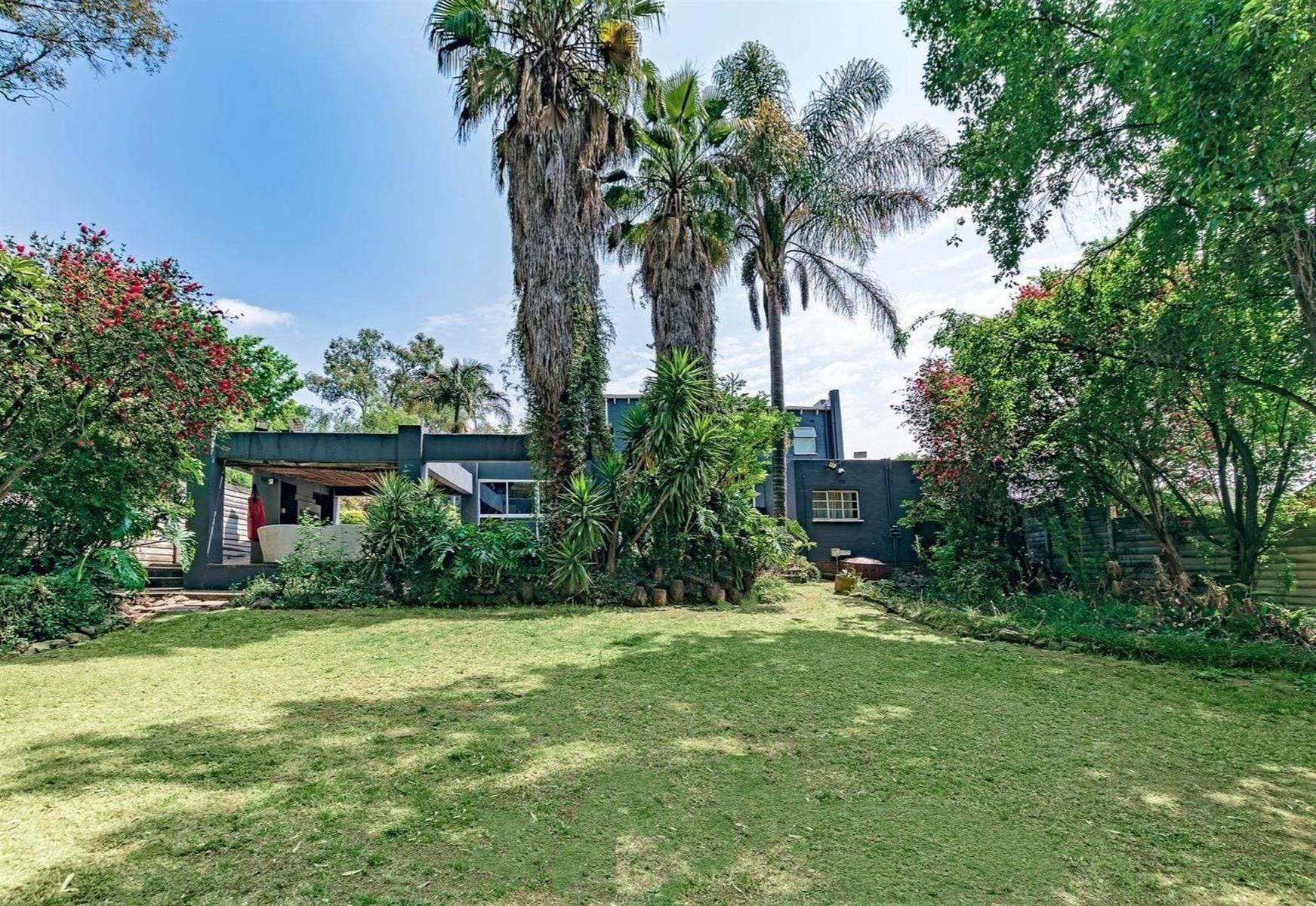 House For Sale in Lyndhurst, Johannesburg