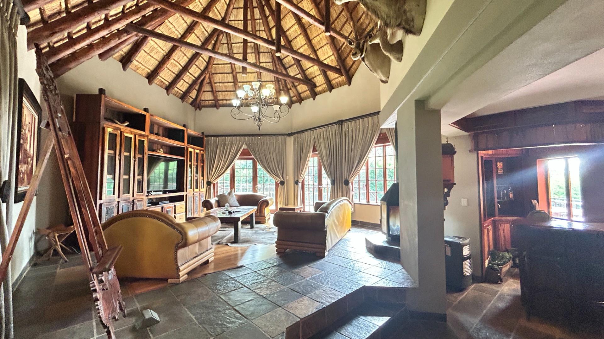 House For Sale in Mooikloof Equestrian Estate, Pretoria