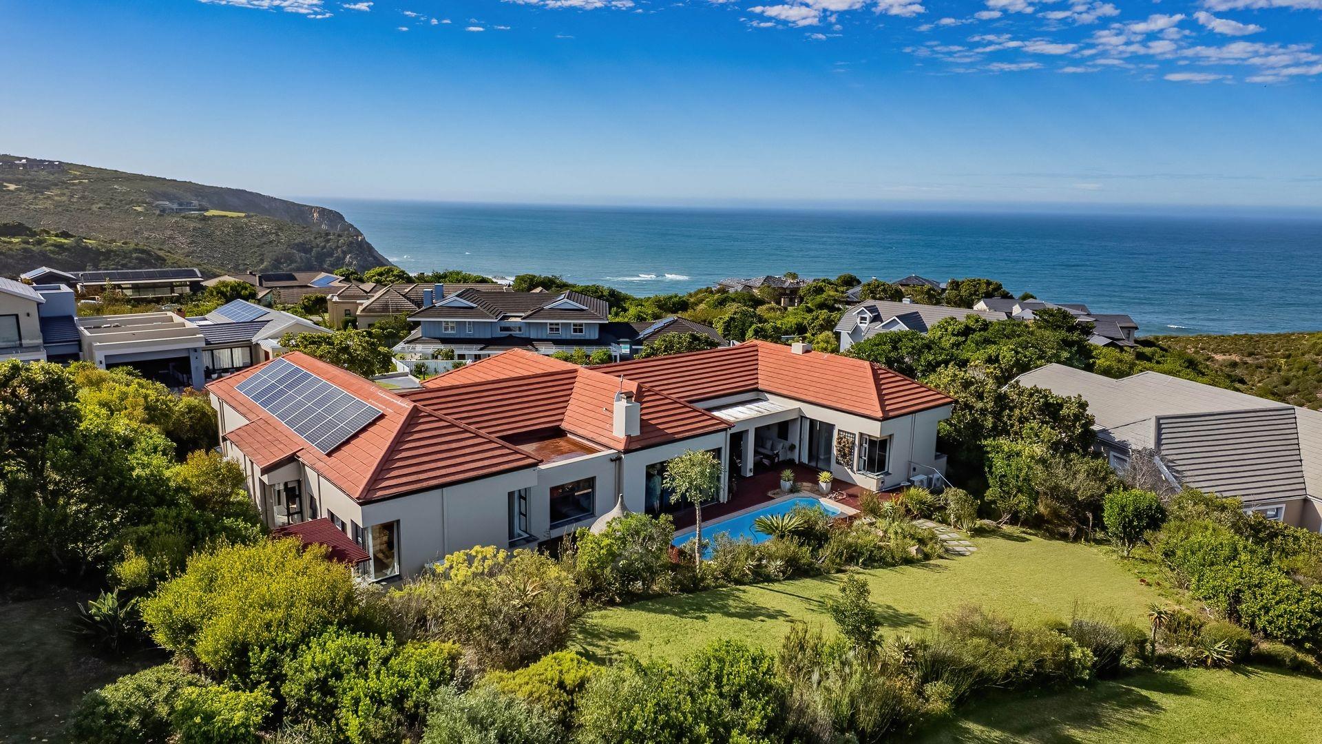House For Sale in Pezula Golf Estate, Knysna