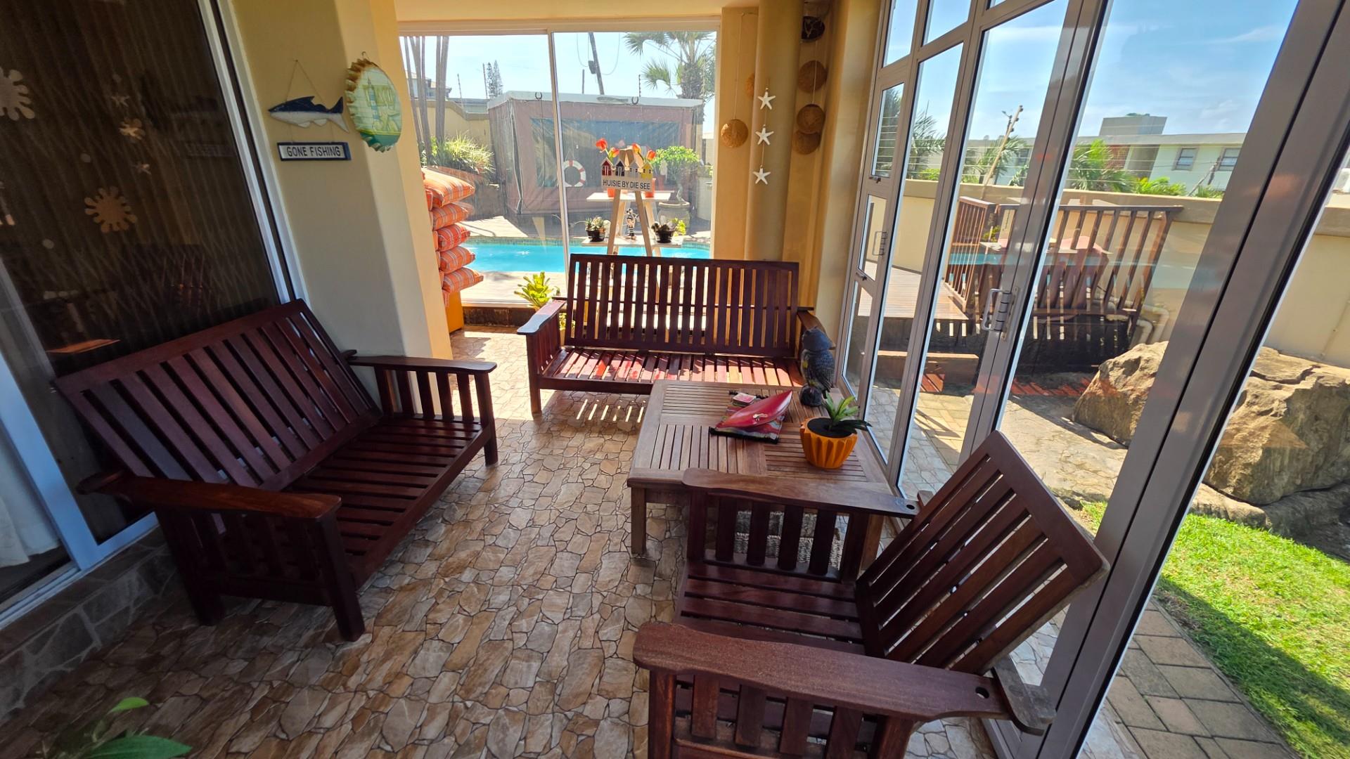 Spectacular 4 bedroom Home with 180 degree sea views and additional flatlets