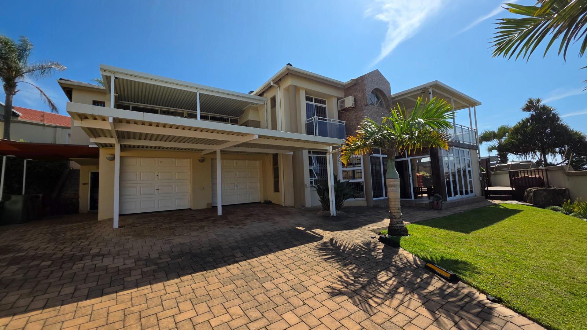 Spectacular 4 bedroom Home with 180 degree sea views and additional flatlets