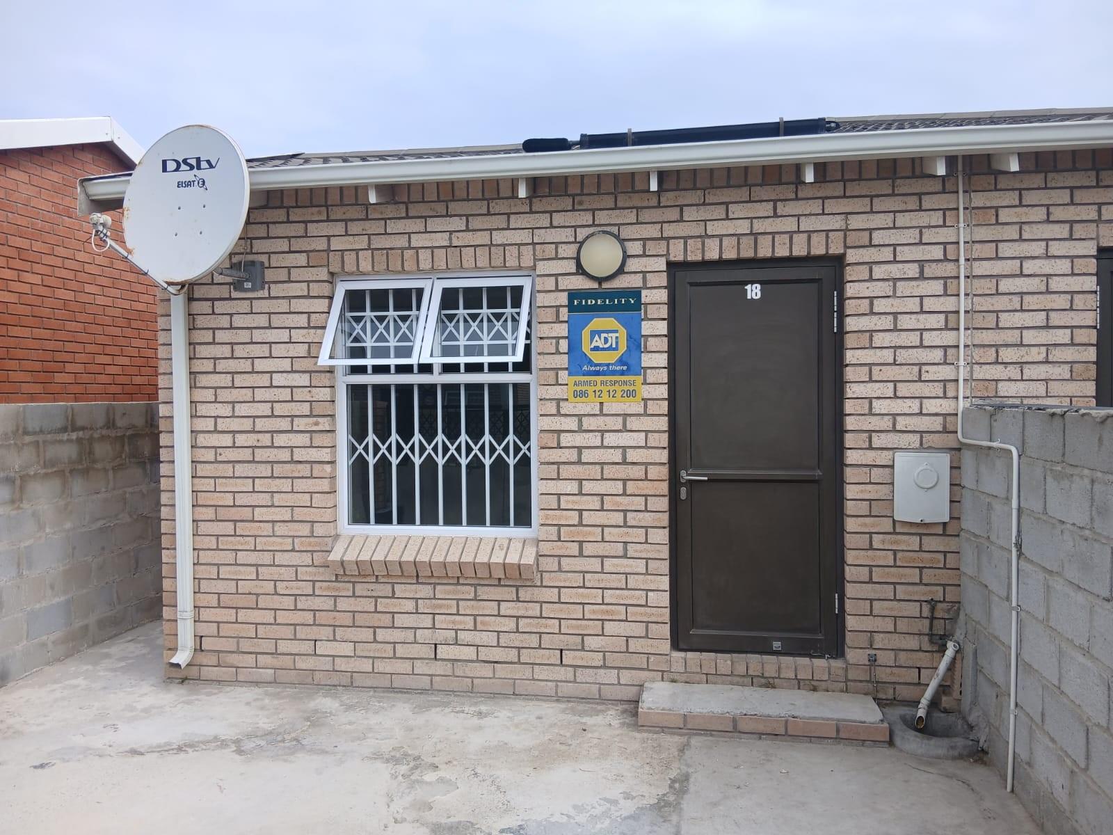 House For Sale in Port Elizabeth Central, Port Elizabeth