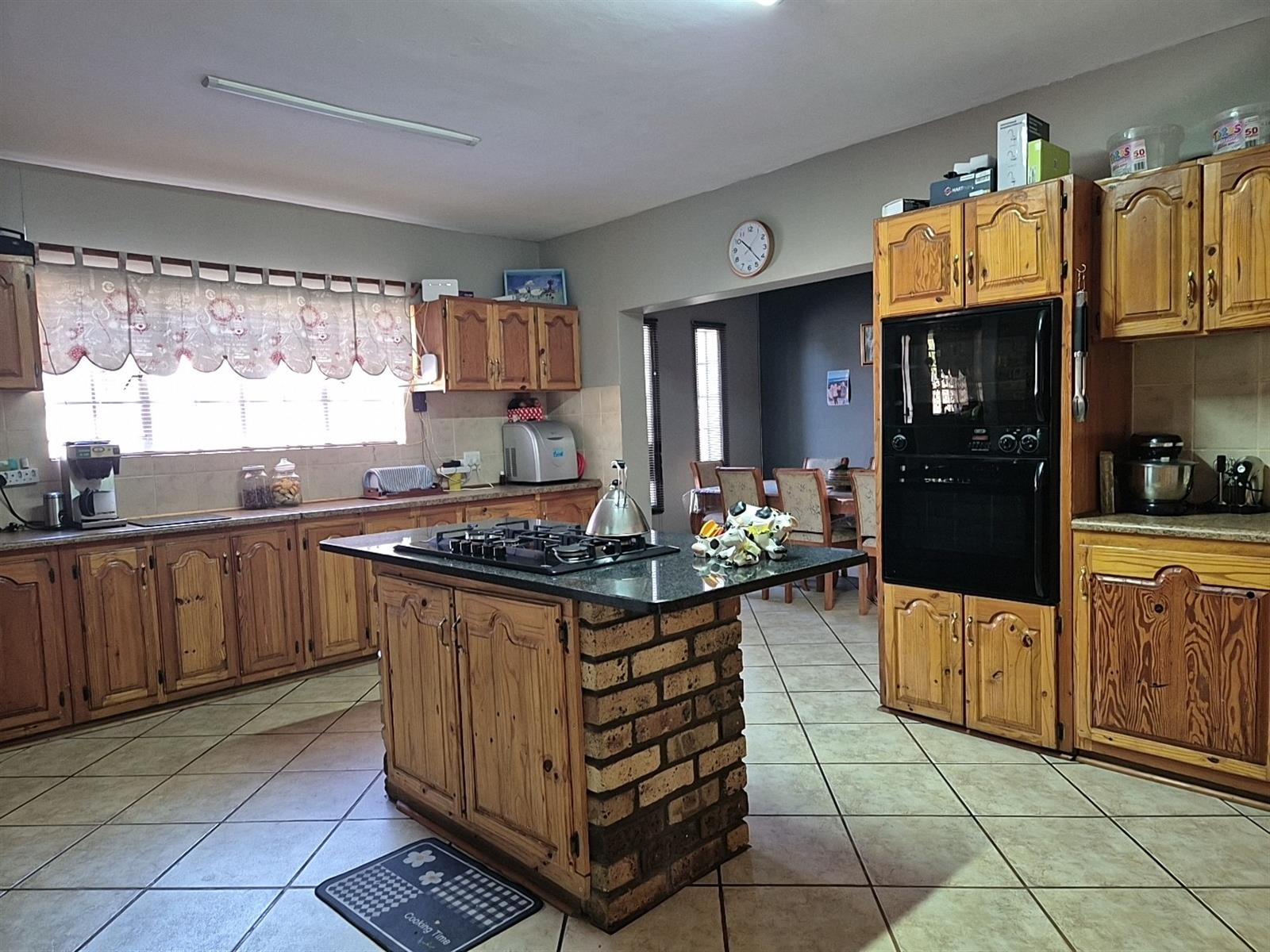 Spacious 4-Bedroom Family Home with Large Garden in Miederpark, Potchefstroom, North West