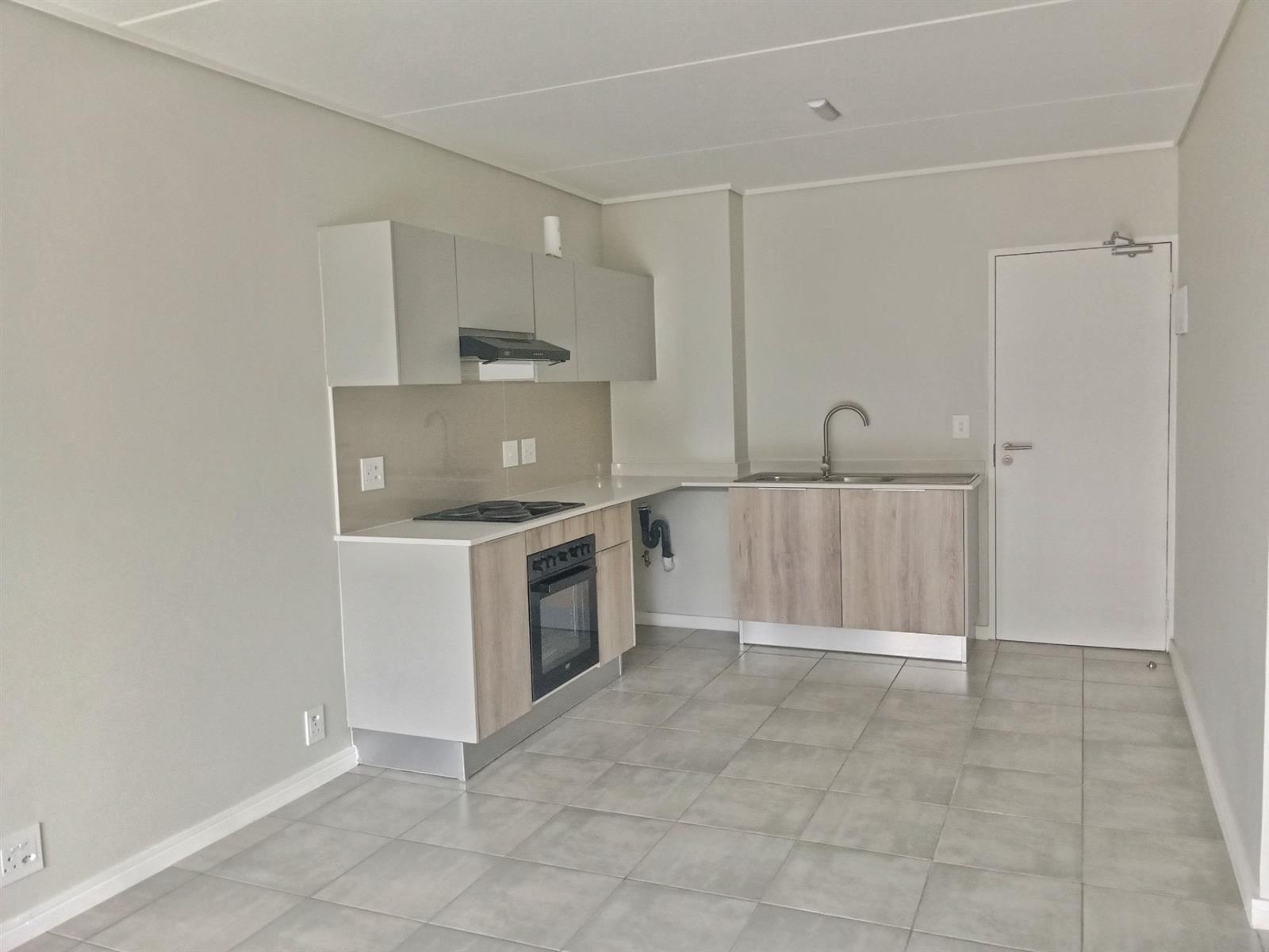 Modern 2 Bedroom with 2 Bathrooms for Rental in Greenkloof Eco Estate, Mooikloof, Pretoria East