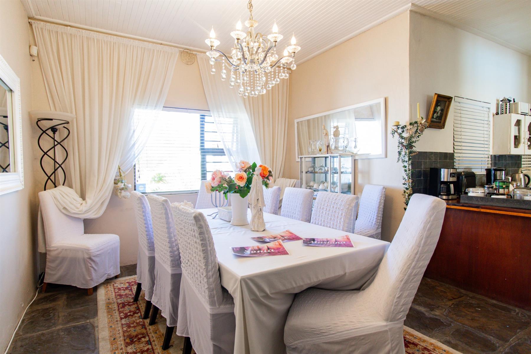 Income-Generating Coastal Retreat - Established Airbnb in Langebaan