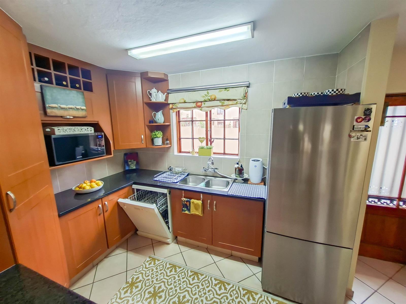 3 bedroom townhouse for sale with a large private garden in a secure and well positioned complex