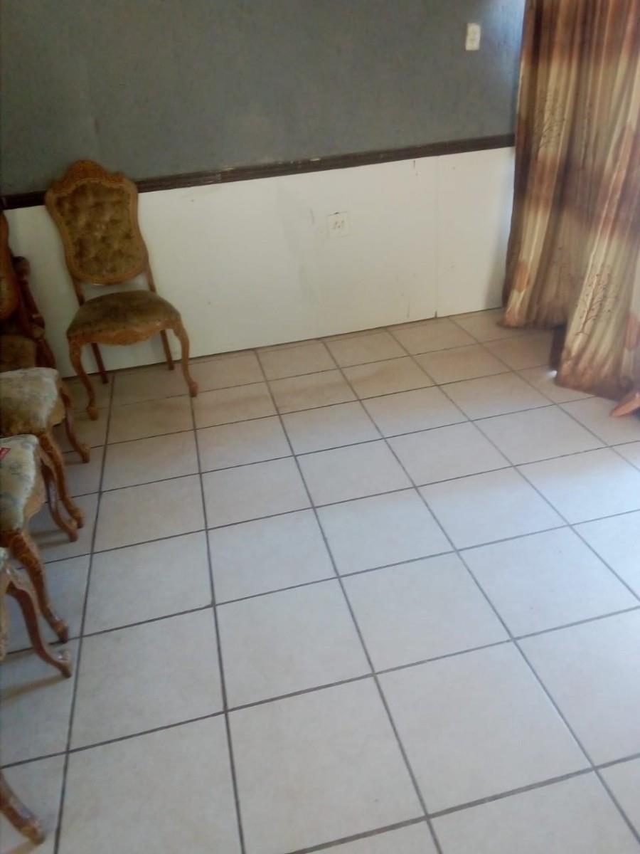 House For Sale in Mahlasedi Park, Polokwane