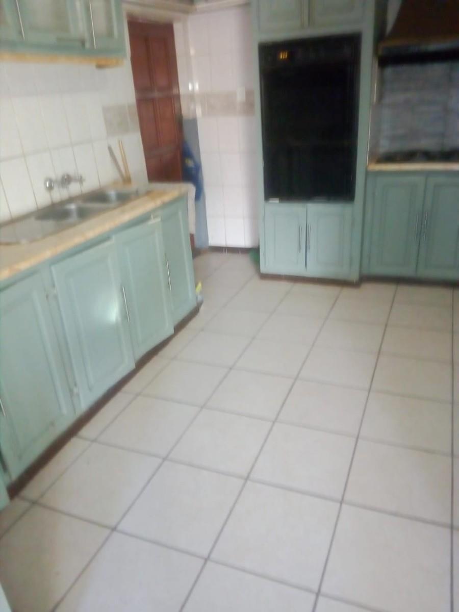 House For Sale in Mahlasedi Park, Polokwane