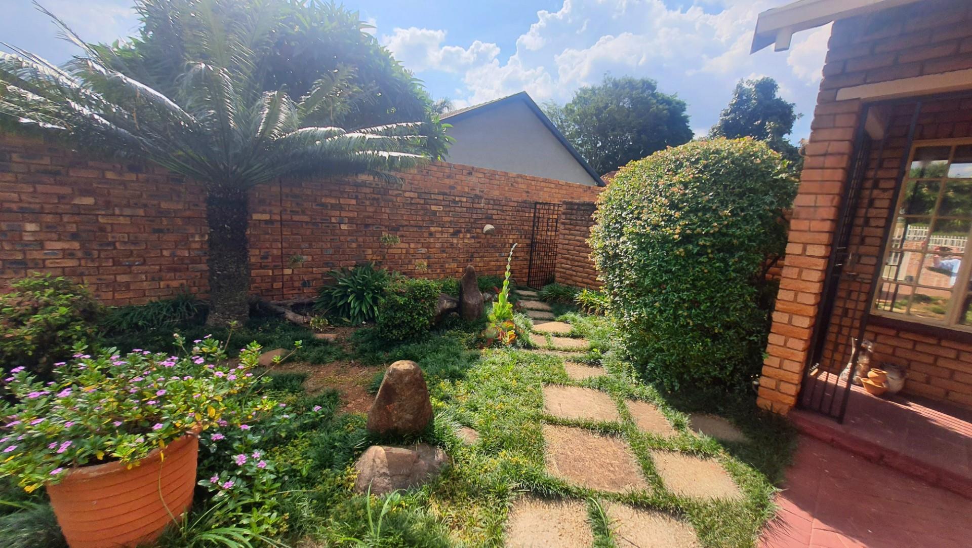 Off-Grid Faerie Glen Duet with Study, Solar, Security Cameras and Automated Garages