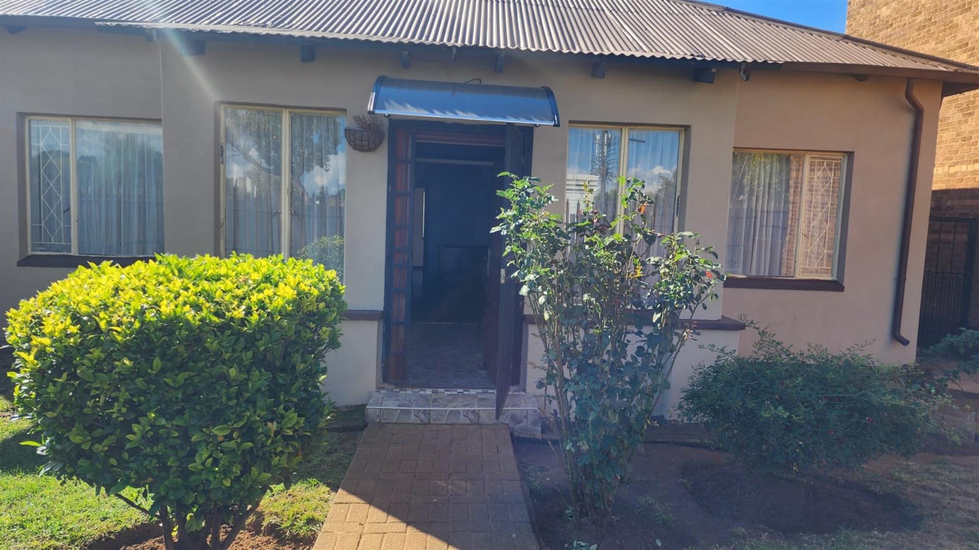 Charming 3 bedroom Family Home with Great Potential