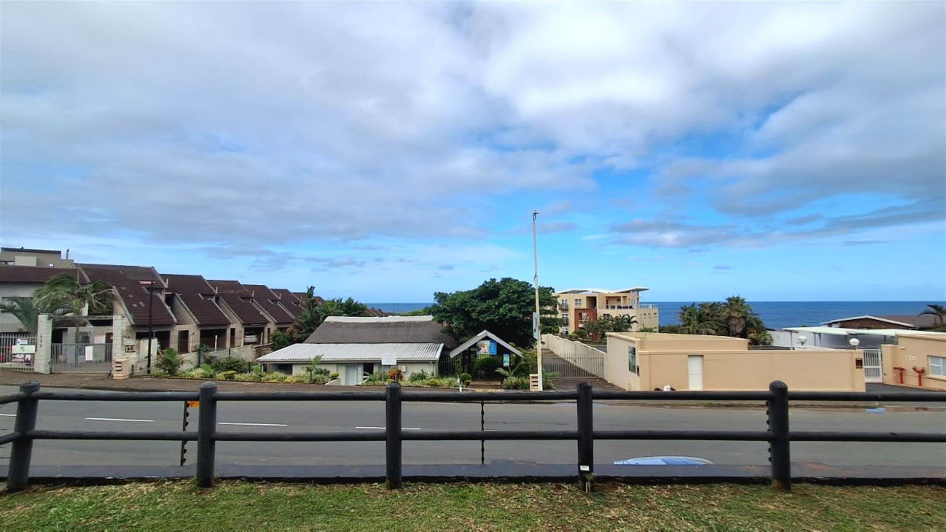 Ground Floor Apartment For Sale in Margate, KwaZulu Natal