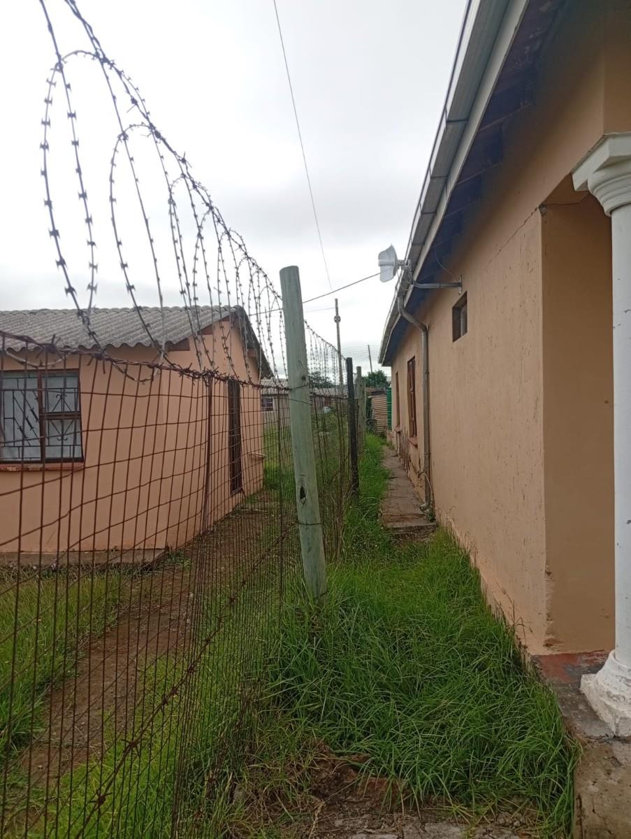 Spacious Corner Property with Development Potential For Sale in Ezibeleni, Queenstown