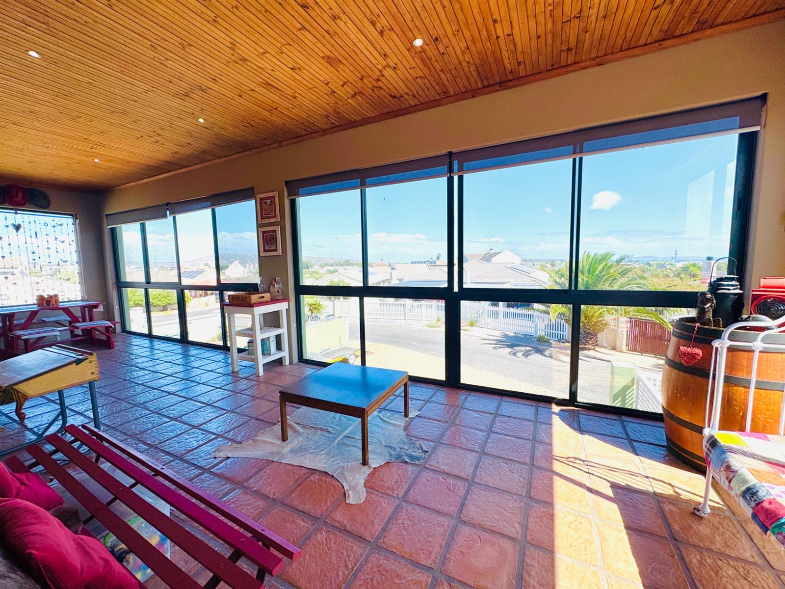 Hidden Corner Sanctuary with Lagoon Views  An Exceptional Entertainer’s Charm in Langebaan