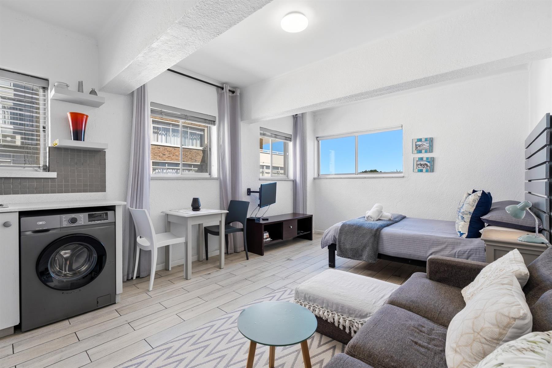 Aibnb Studio For Sale in Sea Point, Cape Town