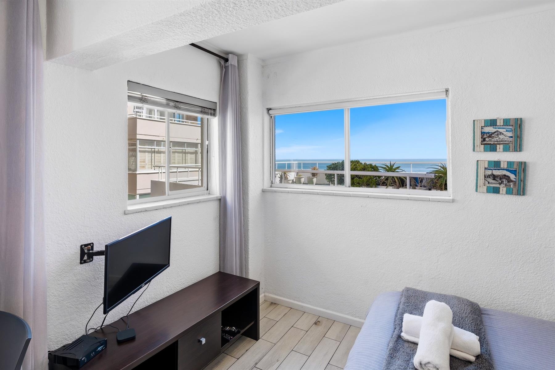 Aibnb Studio For Sale in Sea Point, Cape Town