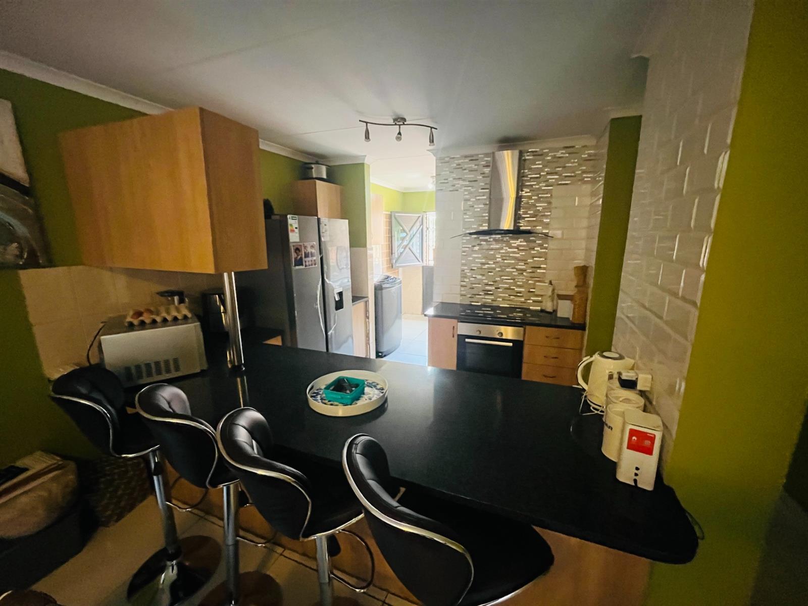 3 Bedroom House For Sale in Amandasig, Akasia