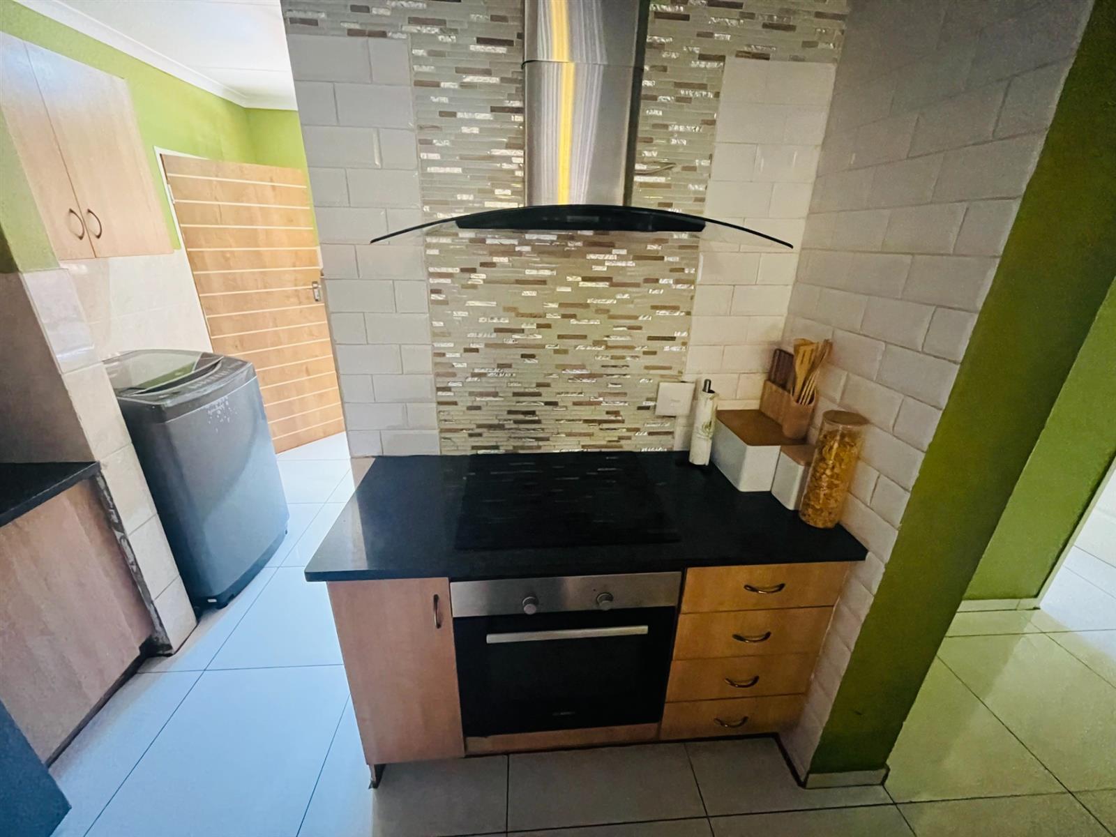 3 Bedroom House For Sale in Amandasig, Akasia