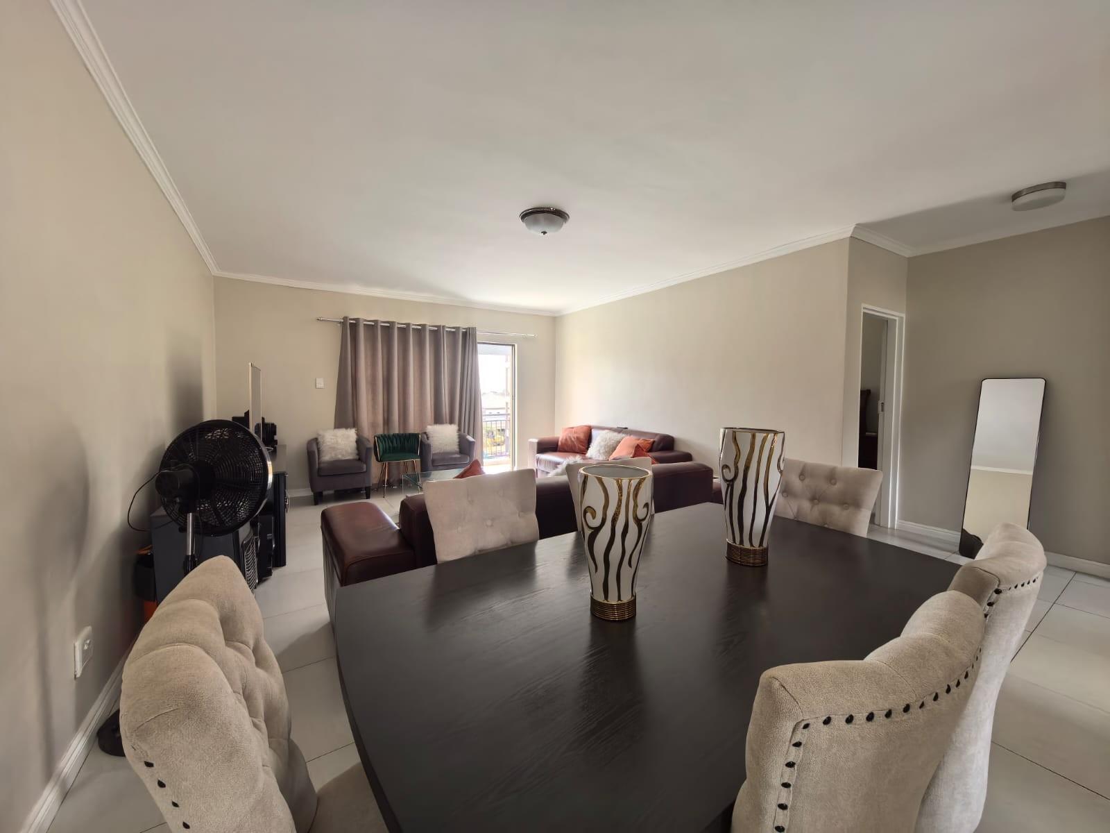 2 Bedroom Modern Elegance at The Palms: Your Secure Urban Sanctuary in Heuwelsig, Kimberley