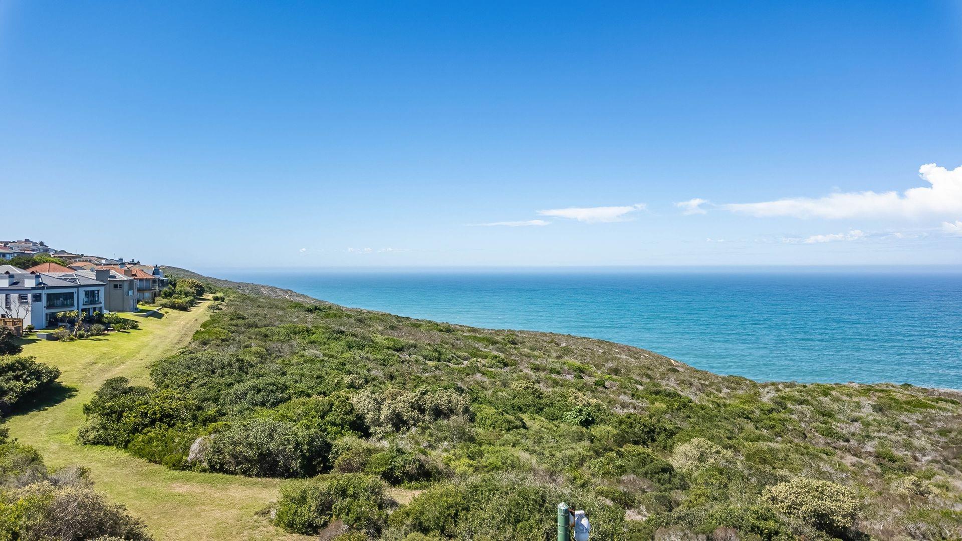 Family Home with Breathtaking Ocean Views!