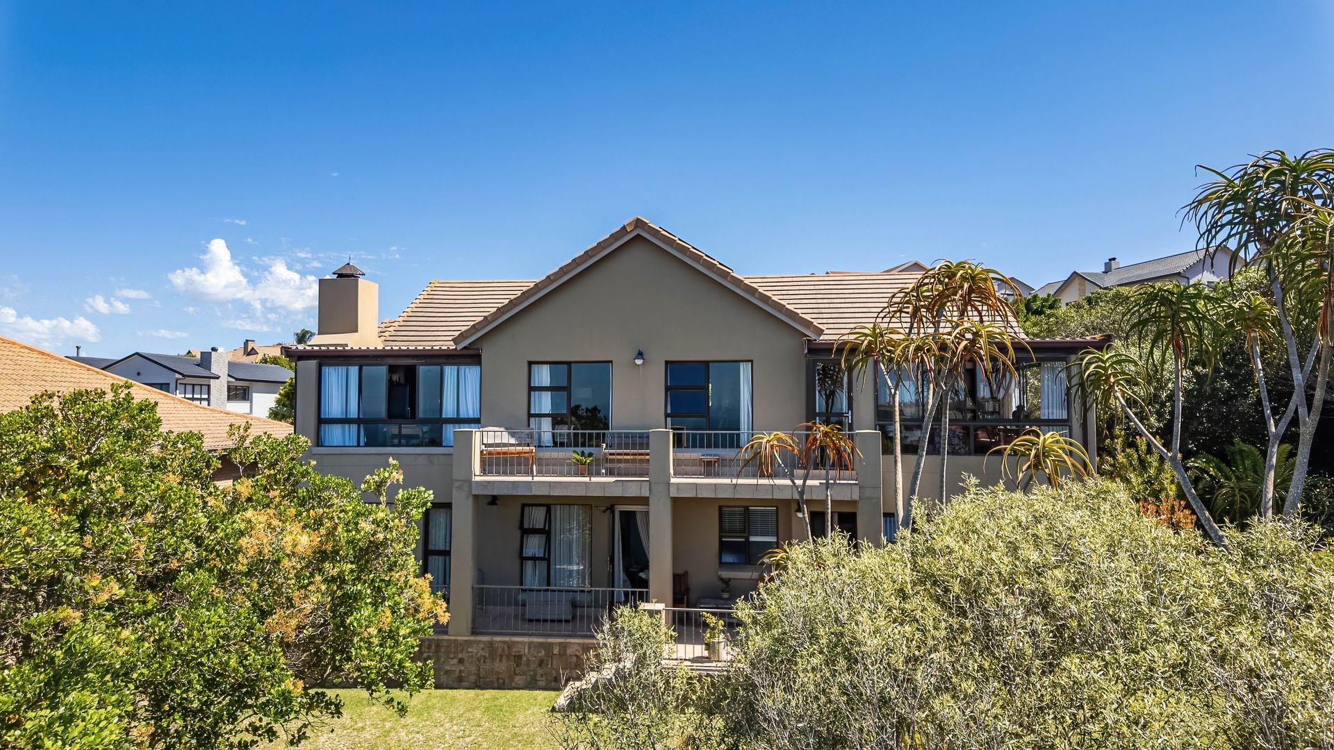 Family Home with Breathtaking Ocean Views!