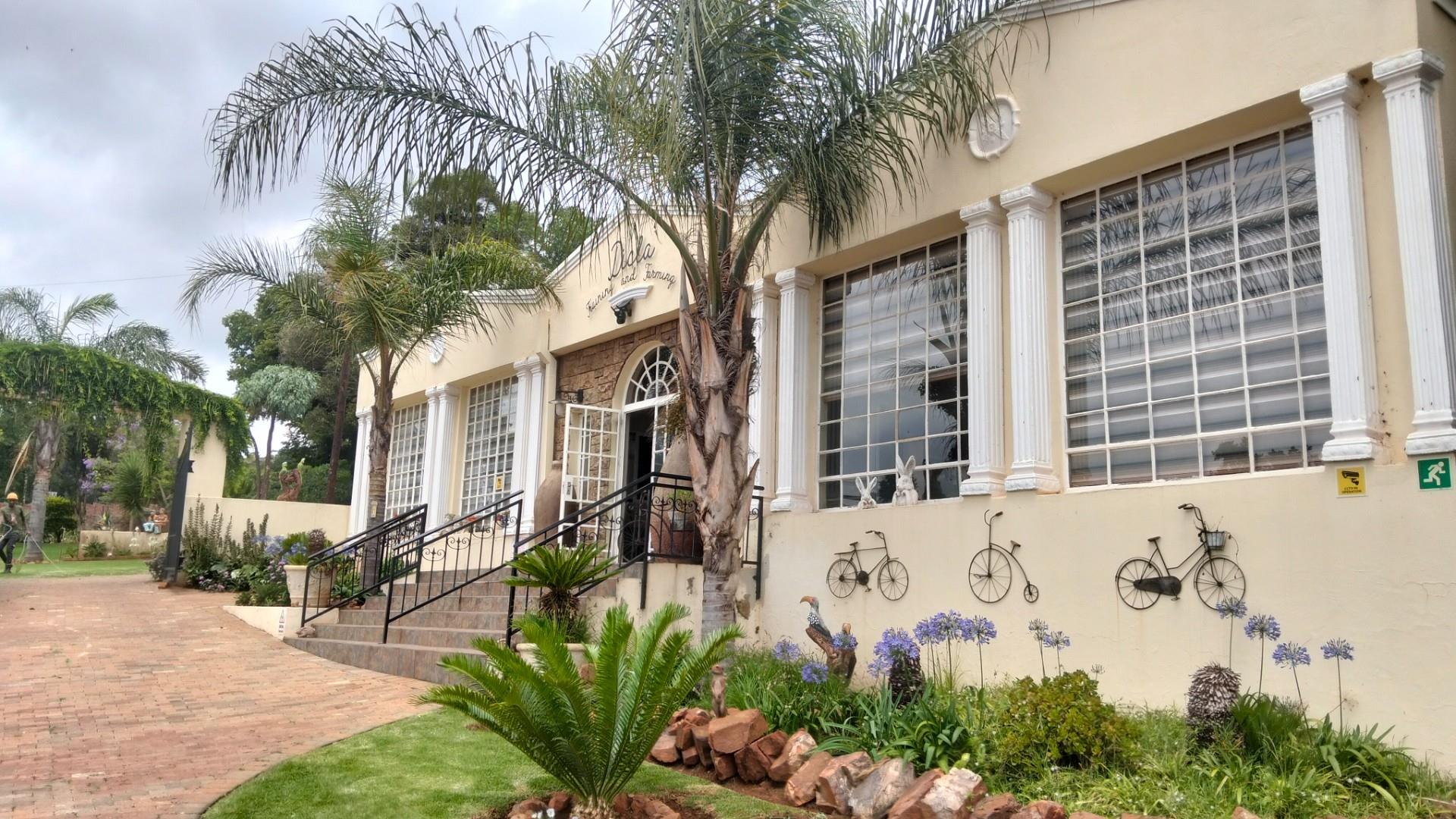 11 Beds House, 2.6ha Land Agricultural 8 Greenhouses 5 Boreholes