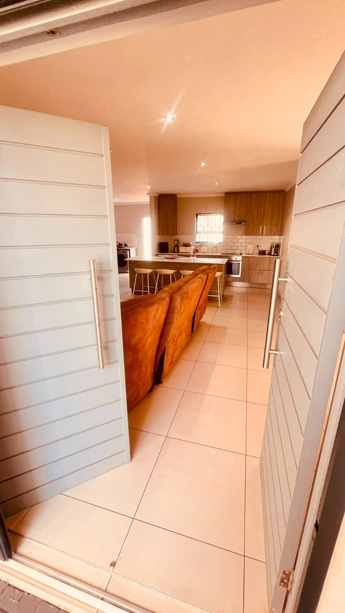 Charming Three Bedroom house in Celtisdal