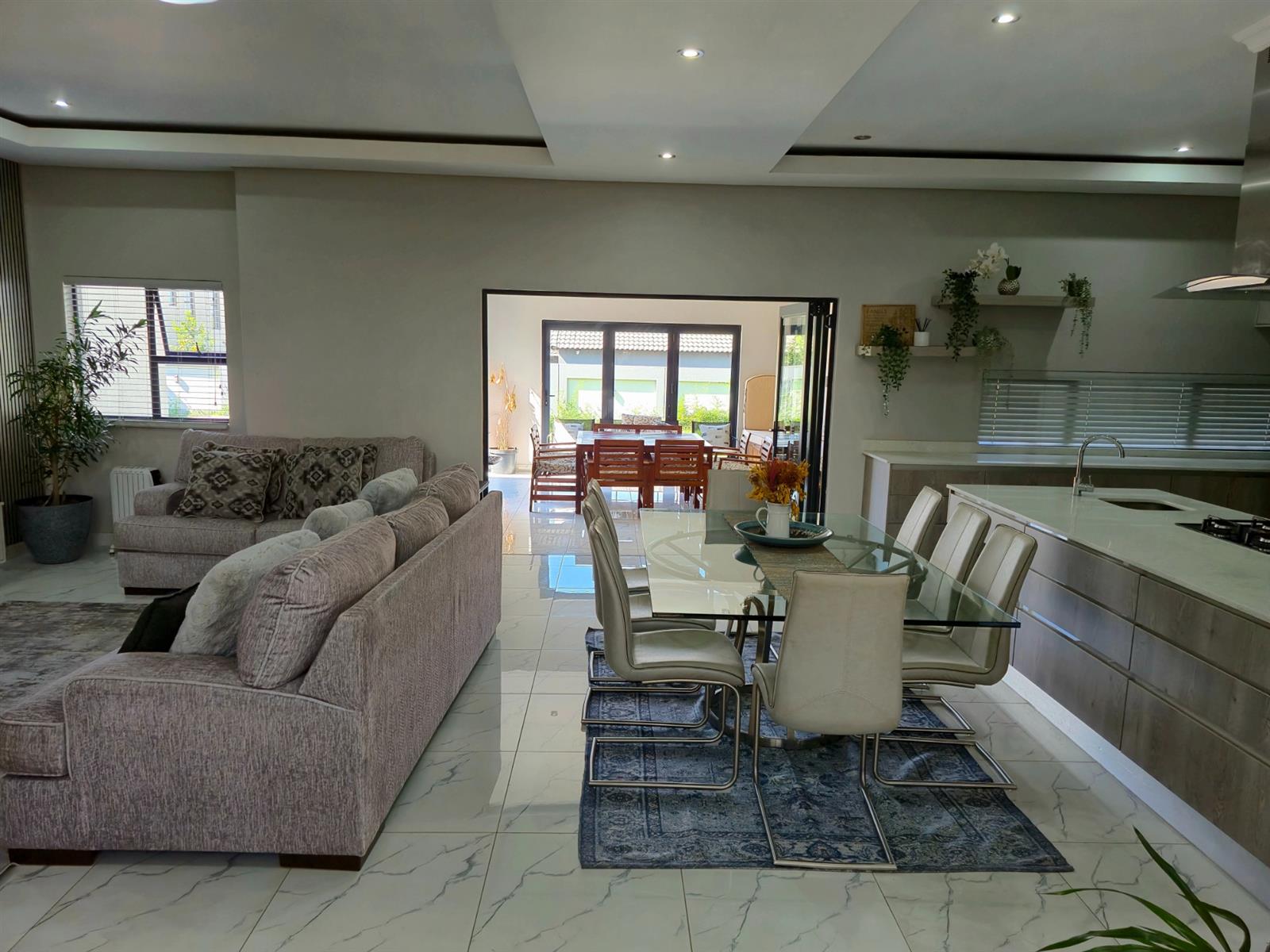 Luxury Living at Its Finest | Elegant Home to Rent in Six Fountains