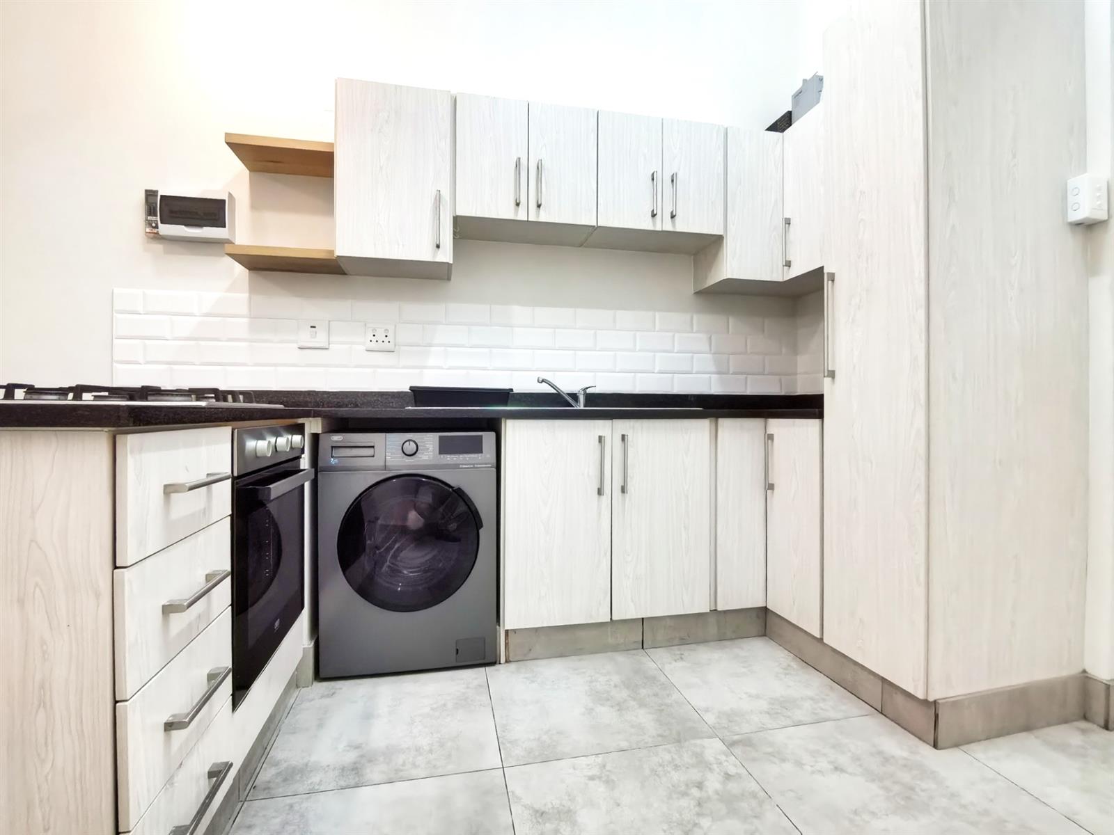 Investment property in the center of Hilton