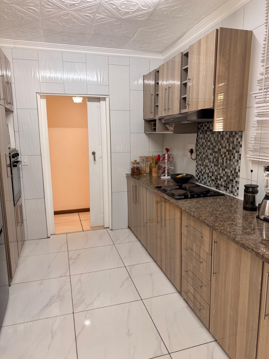Townhouse For Sale in Vryheid, KwaZulu Natal