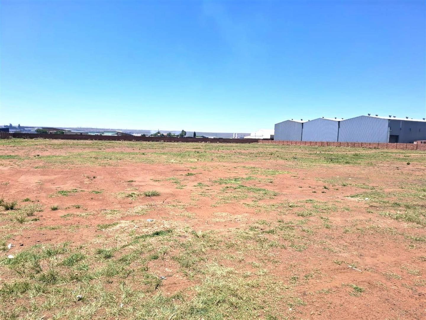 Commercial Property To Let in SAE Business Park, Middelburg