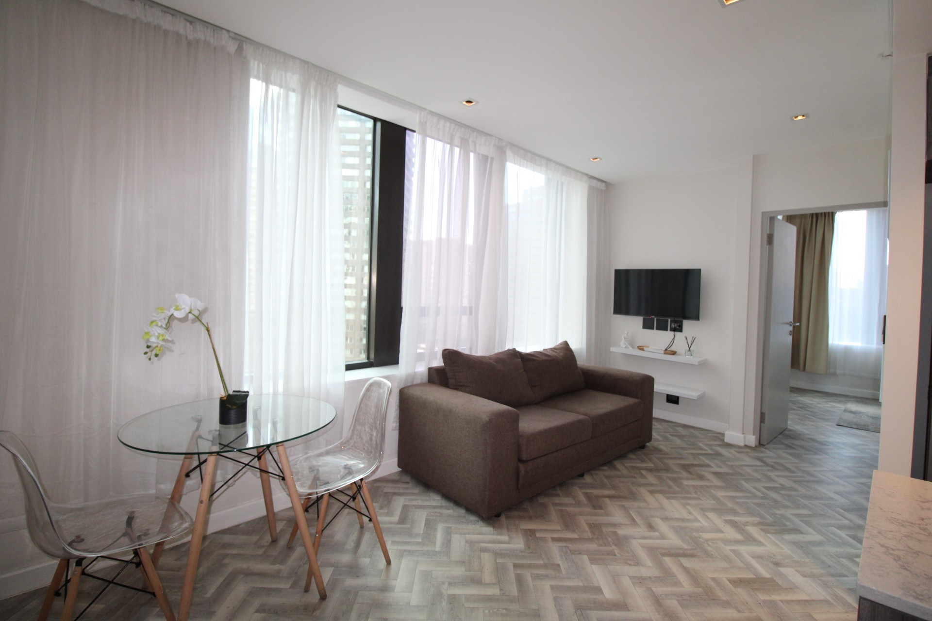 Stylish Luxury Corner Apartment