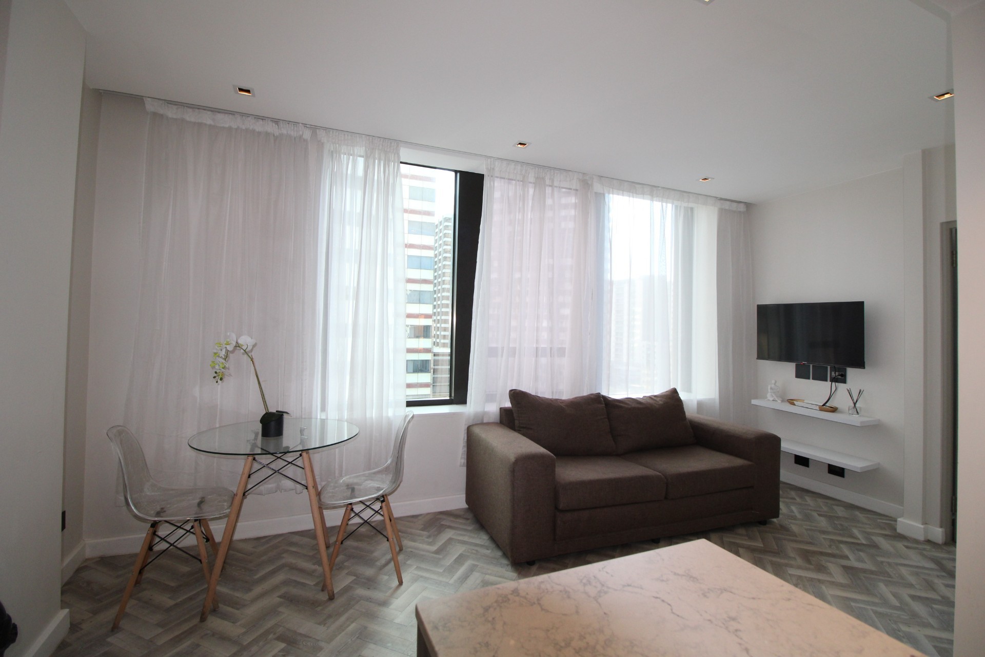 Stylish Luxury Corner Apartment