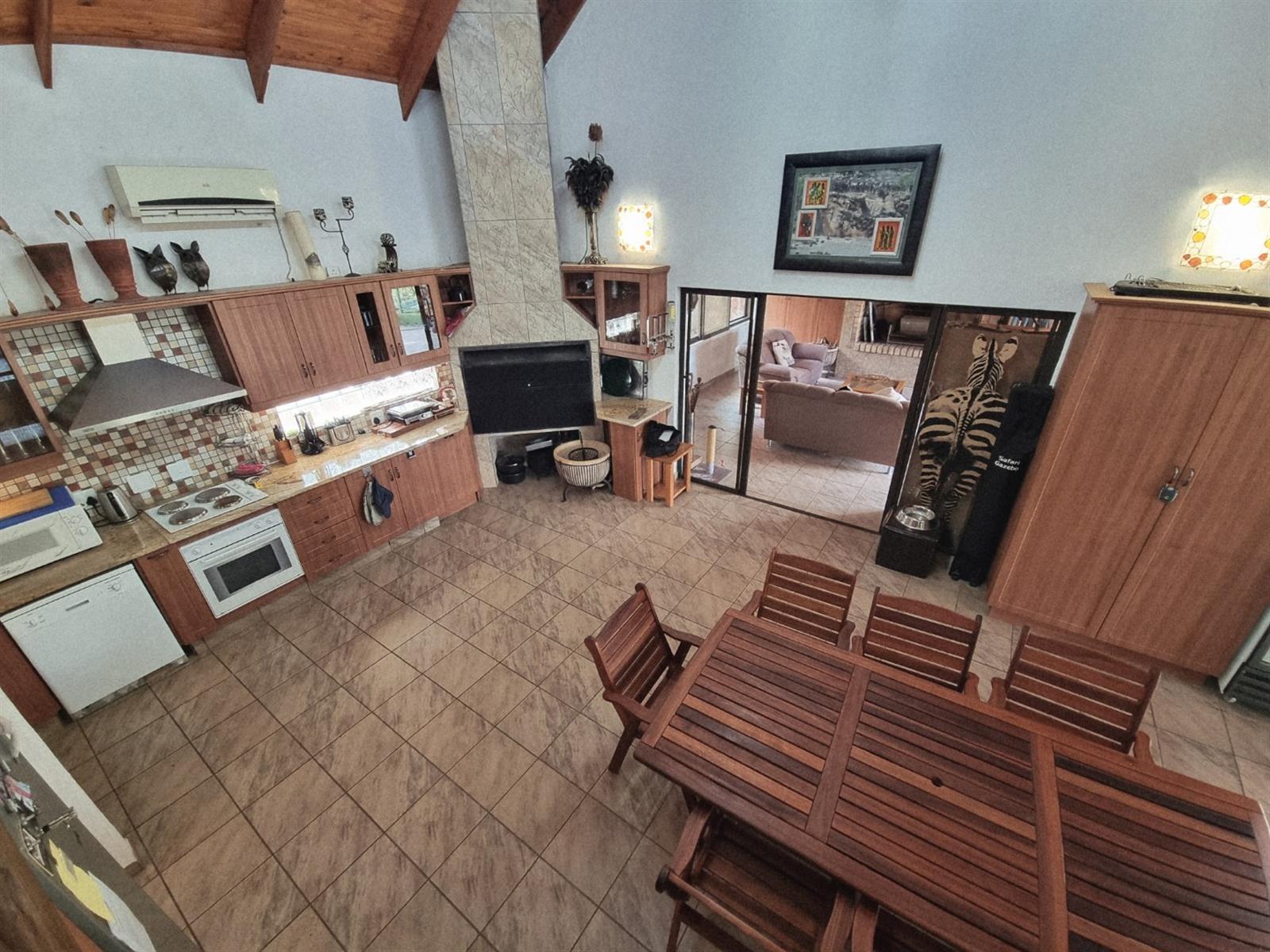 Luxury private lodge and 10% stake in Tembi Game Farm
