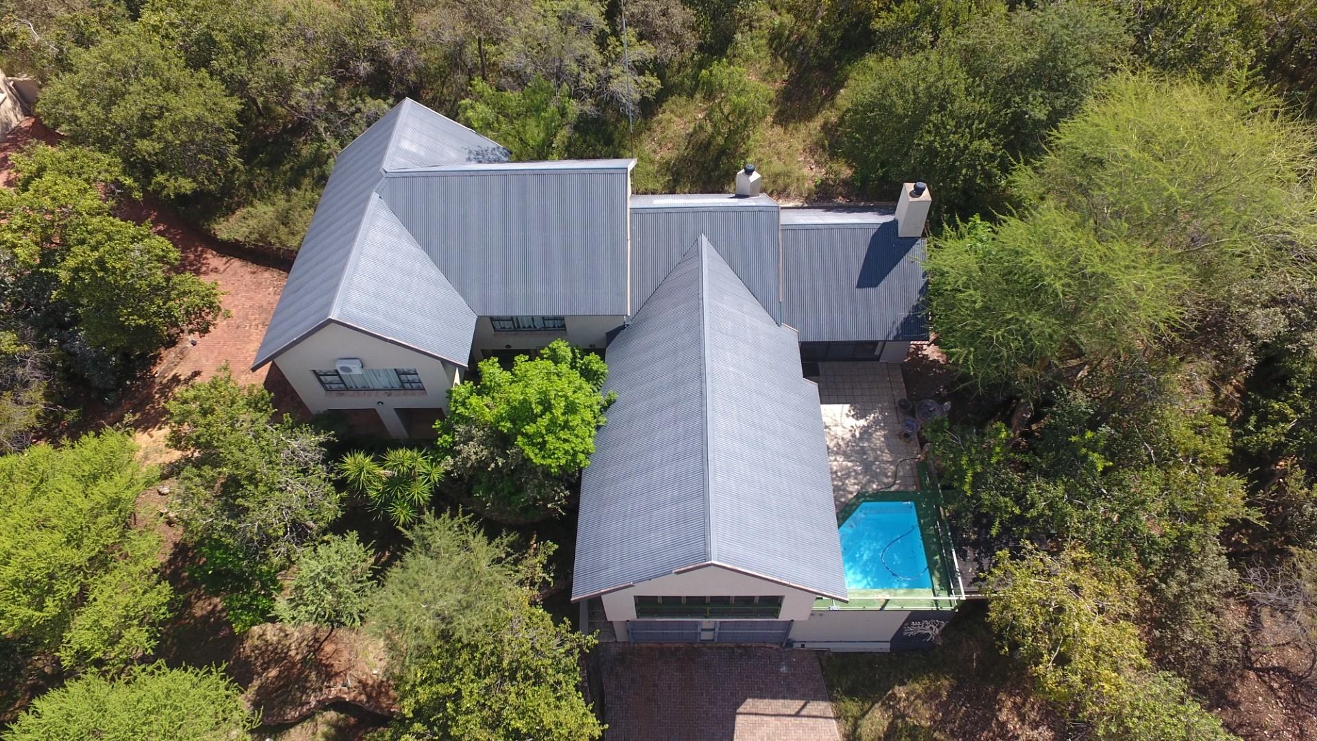 Luxury private lodge and 10% stake in Tembi Game Farm